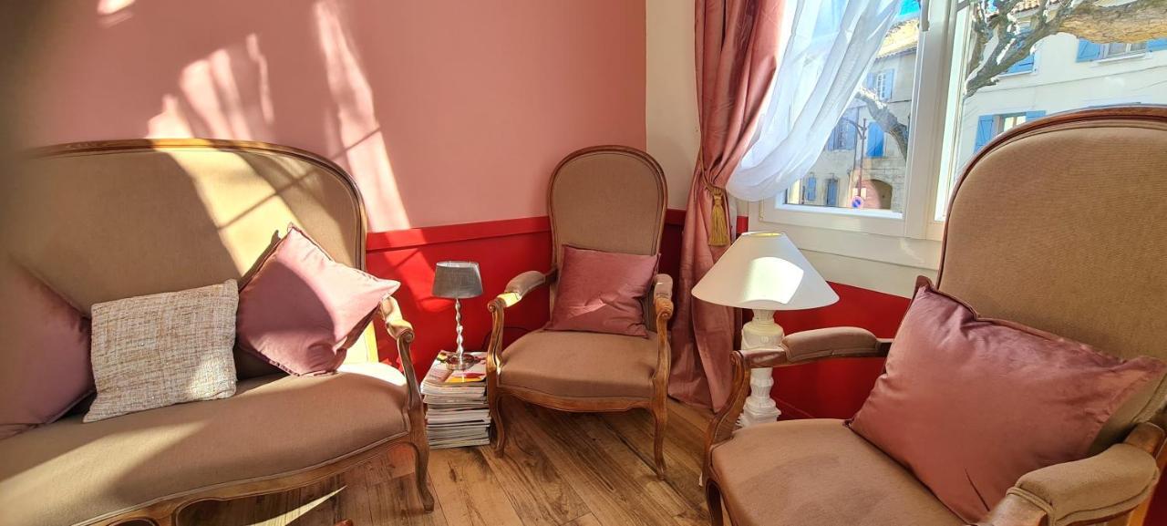 טרסקון Hotel Des Artistes מראה חיצוני תמונה