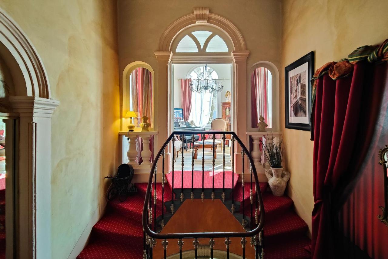 טרסקון Hotel Des Artistes מראה חיצוני תמונה
